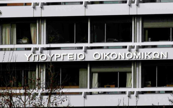 Τρεις και μία παρεμβάσεις για βελτίωση εισοδήματος συνταξιούχων και μισθωτών