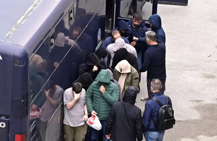 ΟΠΕΚΕΠΕ: Ξεκίνησαν στην Ευρωπαία ανακρίτρια οι απολογίες των πρώτων κατηγορουμένων για εγκληματική οργάνωση