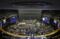 Βραζιλία: Προϋπολογισμός με πρωτογενές πλεόνασμα για το 2026