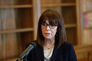 ΠτΔ: Συνάντηση με μέλη της Επιτροπής Εθνικής Στρατηγικής για την Ισότητα των ΛΟΑΤΚΙ+