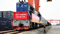 Διεθνείς Μεταφορές: Έφτασαν τα 1.000, τα εμπορευματικά τρένα από την Κίνα προς την Ευρώπη και την Κεντρική Ασία