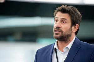 Γεωργούλης: Υπέρ της άρσης ασυλίας ψήφισε η Επιτροπή Νομικών Υποθέσεων