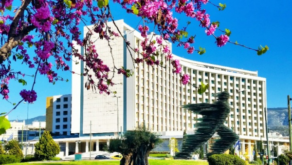 Τέλος εποχής για το Hilton: Πότε ξεκινούν οι εργασίες για το νέο Conrad