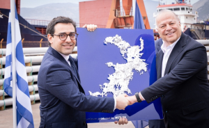 O Εκτελεστικός Αντιπρόεδρος της Ευρωπαϊκής Επιτροπής Stéphane Séjourné στο εργοστάσιο “Αλουμίνιον της Ελλάδος” της METLEN