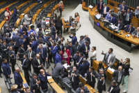 Βραζιλία: Θεσμοθετεί τις δύο ημέρες ξεκούρασης την εβδομάδα και τη μείωση των ωρών εργασίας