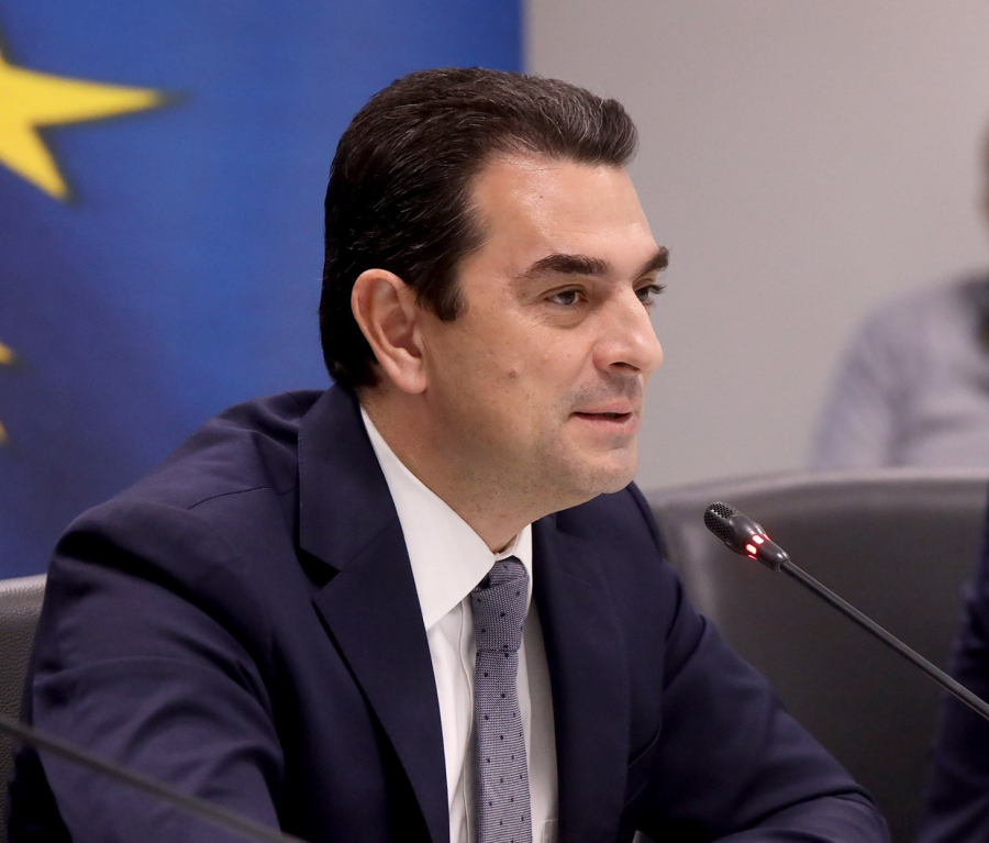 Κώστας Σκρέκας: Πρόστιμα 790.000 ευρώ σε τρείς servicers για τα κόκκινα δάνεια