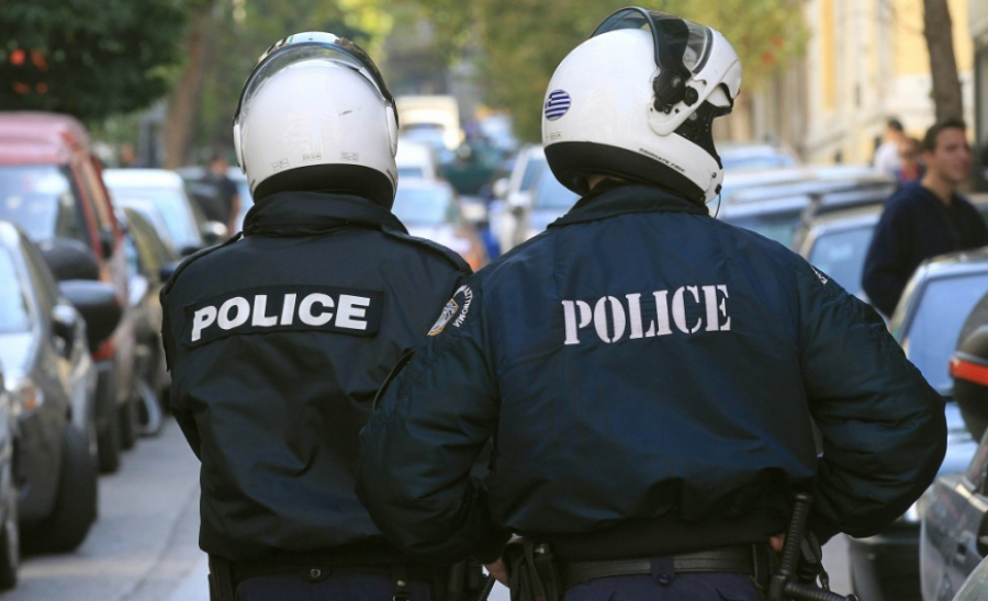 Επεισόδια στα Μέγαρα με 4 αστυνομικούς τραυματίες