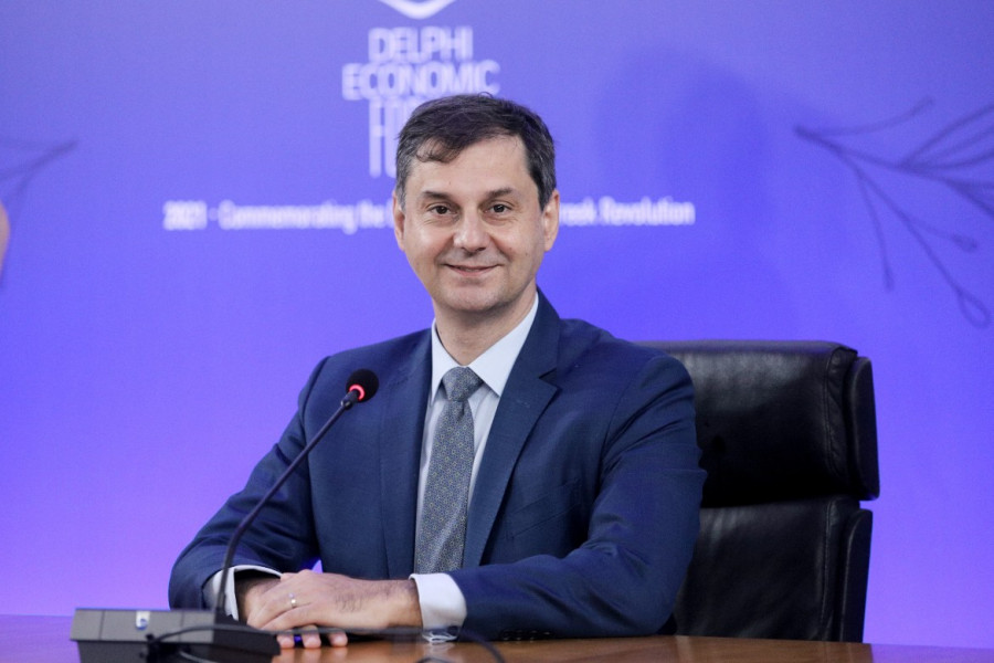 Θεοχάρης: Η Ελλάδα θέτει ως προτεραιότητα την υγειονομική ασφάλεια των τουριστών