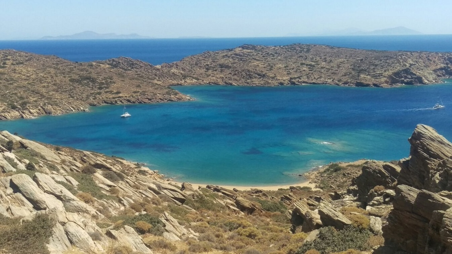 Ίος: To Μαγγανάρι ξεχωρίζει ως η ομορφότερη ελληνική παραλία για τους Ιταλούς​​​​