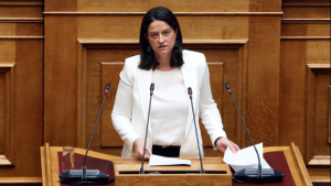 Κεραμέως στη Βουλή: Πέντε αλήθειες για το νέο εργασιακό νομοσχέδιο