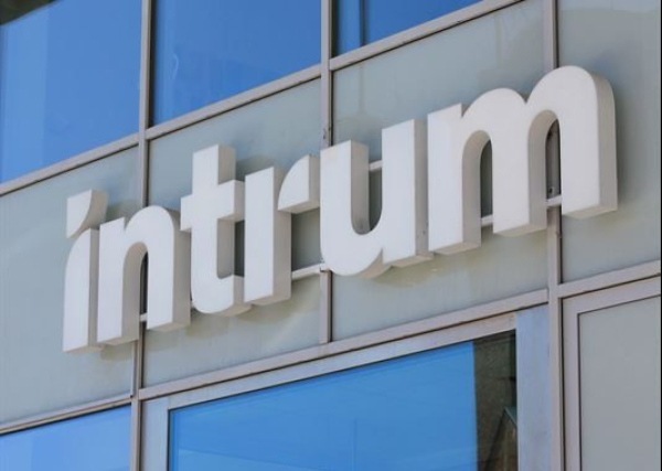 Intrum: Στην κοινοπραξία Καραμούζη (SMER), Λασκαρίδη και Brown περνούν 72 ξενοδοχεία