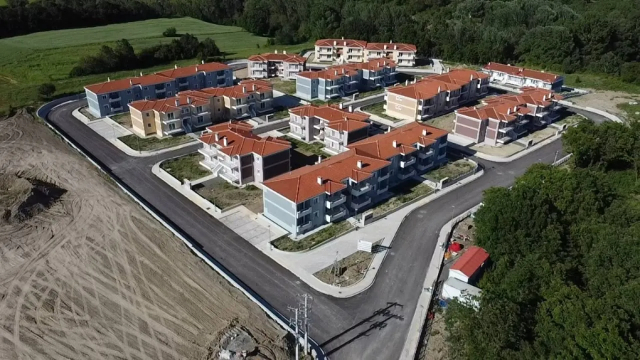 Η ΔΥΠΑ κλείνει εκκρεμότητες δεκαετιών στις εργατικές κατοικίες του πρώην ΟΕΚ