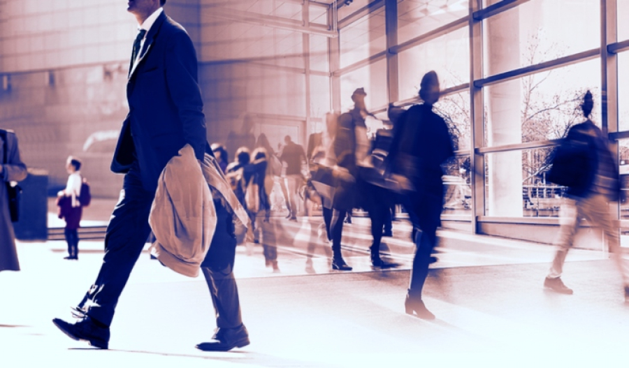 Ρεκόρ στην απασχόληση με θετικό ισοζύγιο 319.843 θέσεων στο 7μηνο 2025