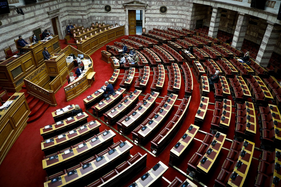 Κατατίθεται στη Βουλή το νομοσχέδιο «Ασφαλιστική μεταρρύθμιση για τη νέα γενιά»