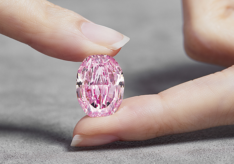 ΗΠΑ: Σε δημοπρασία σπάνιο ροζ διαμάντι, αξίας περίπου 35 εκατ. δολαρίων