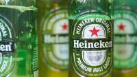 Κέρδη άνω των εκτιμήσεων για τη Heineken στο α' εξάμηνο