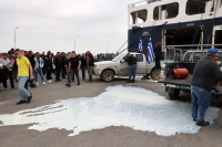 Λέσβος: Συγκεντρώσεις και πορείες διαμαρτυρίας πραγματοποίησαν κτηνοτρόφοι - «Οικονομική ασφυξία» στο νησί