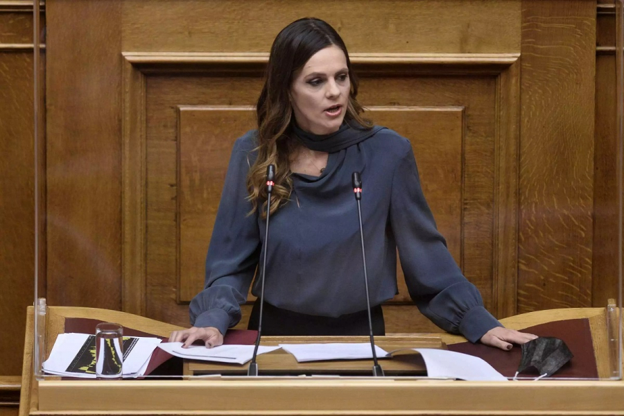 Αχτσιόγλου: Η αγανάκτηση των πολιτών αποκτά πολιτικό περιεχόμενο