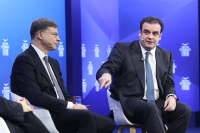 Κ.Πιερρακάκης: Δεν επίκειται νέο πακέτο μέτρων – Ντομπρόβσκις: «Όχι» στη ρήτρα διαφυγής