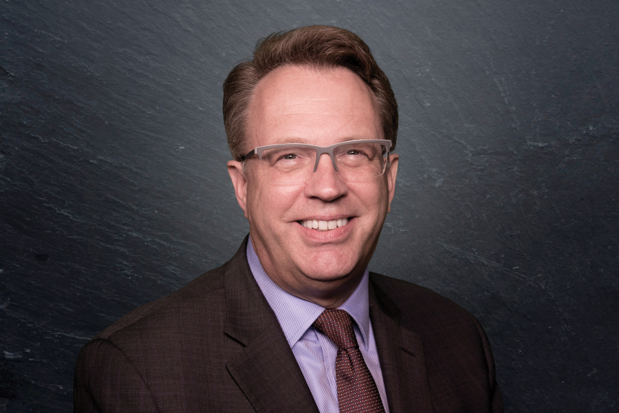 John Williams: Έρχονται νέες μειώσεις των επιτοκίων