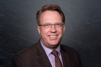 John Williams: Έρχονται νέες μειώσεις των επιτοκίων