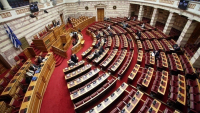 Βουλή: Υπερψηφίστηκε με ψήφους της συμπολίτευσης, το ν/σ για το υπαίθριο εμπόριο