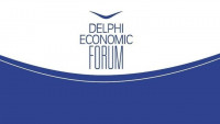 Αυλαία στο Οικονομικό Φόρουμ των Δελφών με εισαγωγική ομιλία της Πρόεδρου της Δημοκρατίας