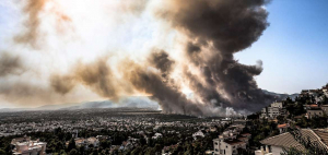 Μηνυτήρια αναφορά για τις καταστροφικές πυρκαγιές σε Εύβοια και Αττική, κατέθεσε δικηγόρος στην εισαγγελία Πρωτοδικών