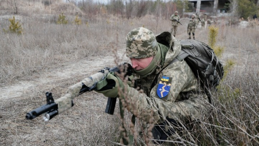 Ουκρανική κρίση: Ένας νεκρός στρατιώτης και έξι τραυματίες στα ανατολικά σύνορα