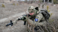 Ουκρανική κρίση: Ένας νεκρός στρατιώτης και έξι τραυματίες στα ανατολικά σύνορα