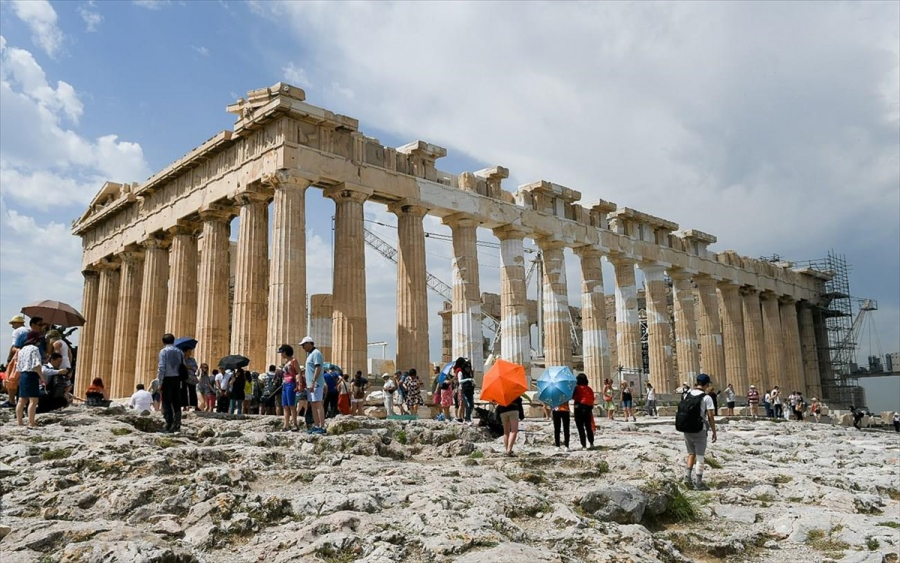 Διατηρείται σε υψηλό επίπεδο η φήμη της Ελλάδας και της Αθήνας