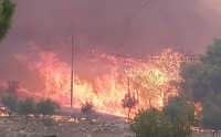 Εύβοια: Aναζωπύρωση της φωτιάς στο Δήμο Καρύστου
