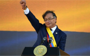 Πέτρο: Επικρίνει τον αποκλεισμό της Κολομβίας από τη συμμαχία εναντίον των καρτέλ