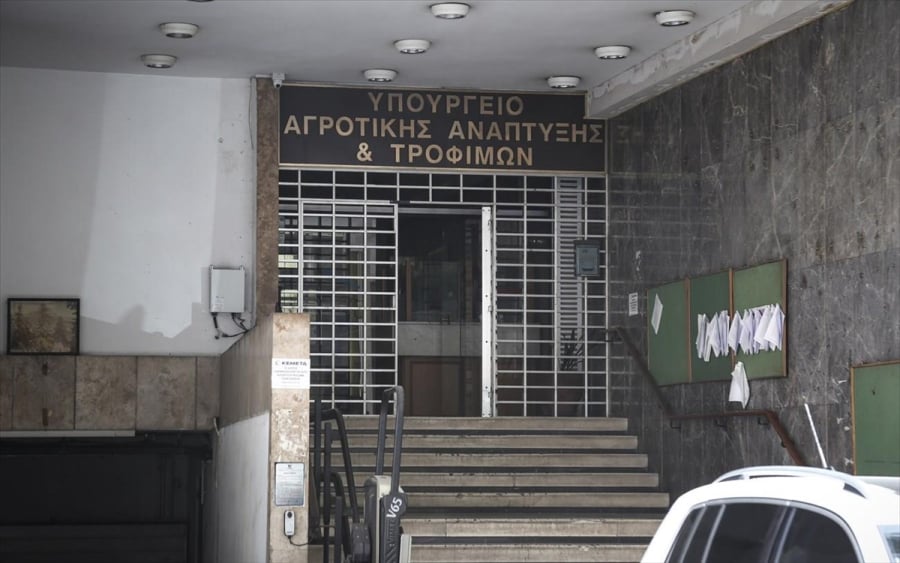 Το ΥπΑΑΤ προσέφυγε στη Δικαιοσύνη για την απεργία των γεωτεχνικών