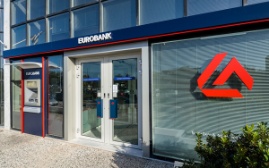 Eurobank: Οι τουριστικές εισπράξεις συγκρατούν τη διεύρυνση του ελλείμματος του εξωτερικού ισοζυγίου