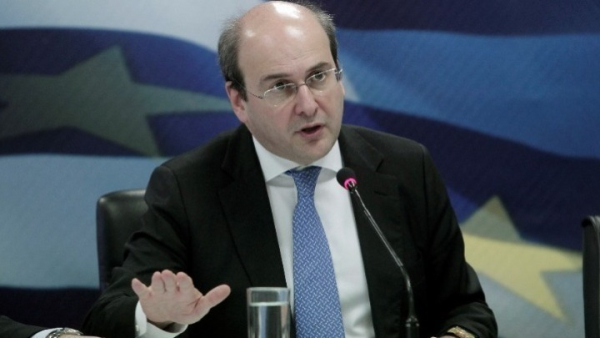 Χατζηδάκης: Ο κατώτατος μισθός δεν θα φτάσει στα 800 ευρώ (vid)