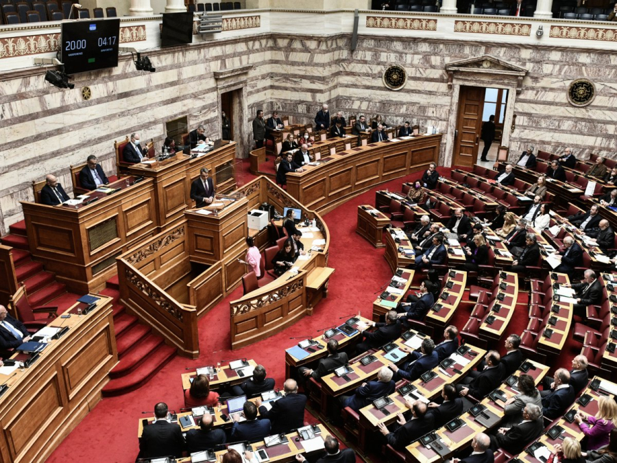 Υπερψηφίστηκε στην Ολομέλεια το ν/σ για τα «κόκκινα» δάνεια