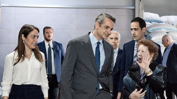 Επίσκεψη Κ. Μητσοτάκη στη βιομηχανία μπαχαρικών «Ήλιος»