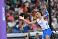 «Ασημένιος» ο Εμμανουήλ Καραλής στο Τόκιο, «πέταξε» ξανά στα 6 μέτρα