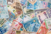 Το ευρώ ενισχύεται 0,58%, στα 1,1718 δολάρια