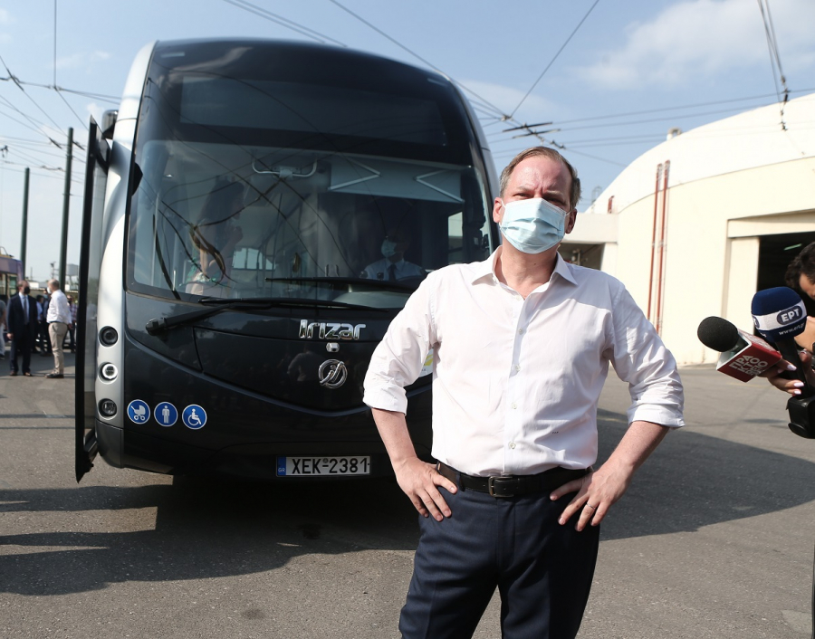 Καραμανλής: Μέσα στο 2022 τα πρώτα ηλεκτρικά λεωφορεία στην Αθήνα