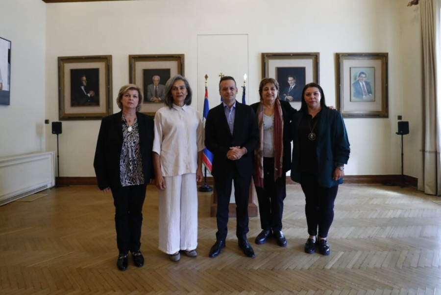 ΣΕΓΑΣ: Δωρεά ύψους 10.000 ευρώ στον ξενώνα κακοποιημένων γυναικών του Δήμου Αθηναίων