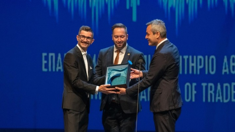 «12 Gods»: Ελληνικά βότανα σε...κάψουλες του καφέ - Βράβευση της start up από το ΕΕΑ