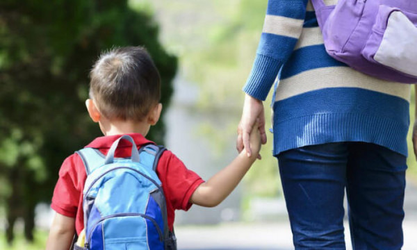 Τι προβλέπει για τις γονικές άδειες το νομοσχέδιο για την Προστασία της Εργασίας