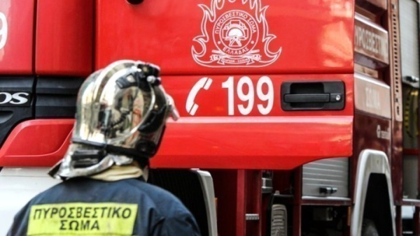 Φωτιά σε μπαρ στο Γκάζι - Διακοπή κυκλοφορίας στην Πειραιώς προς Αθήνα