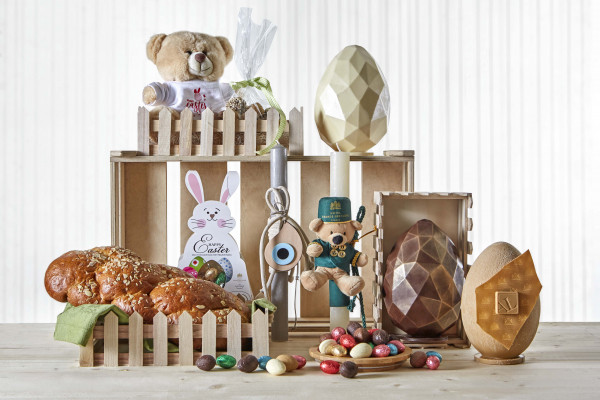 Πασχαλινά δώρα από το GB Corner Gifts &amp; Flavors του Ξενοδοχείου Μεγάλη Βρεταννία