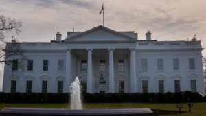 Λευκός Οίκος: Ο Πούτιν θα πρέπει να "σταματήσει να ανακατεύεται" στις αμερικανικές εκλογές