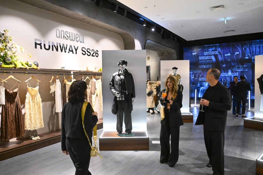 Η Answear υποδέχεται τη σεζόν Άνοιξη/Καλοκαίρι 2026 με το πρώτο της fashion show
