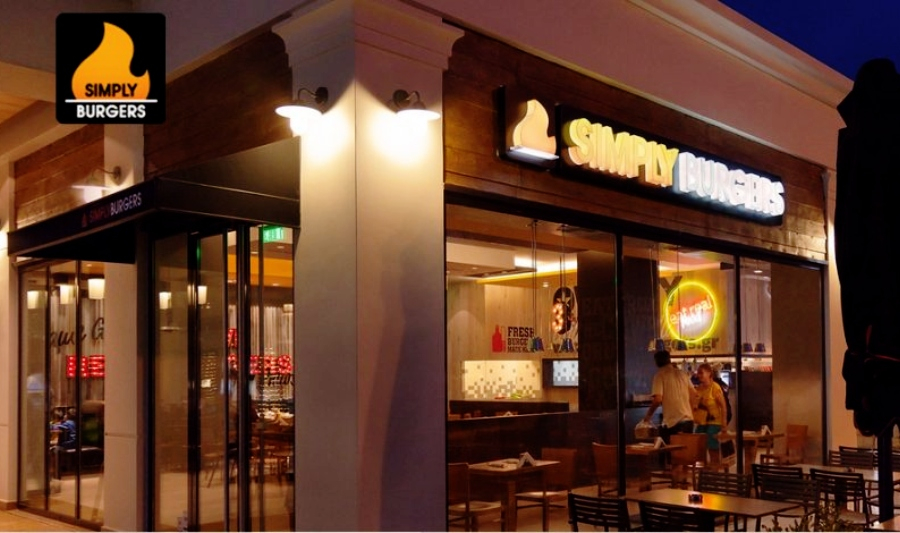 Simply Burgers: Ο co-founder Brian Karey σηκώνει το γάντι απέναντι στις πλατφόρμες delivery