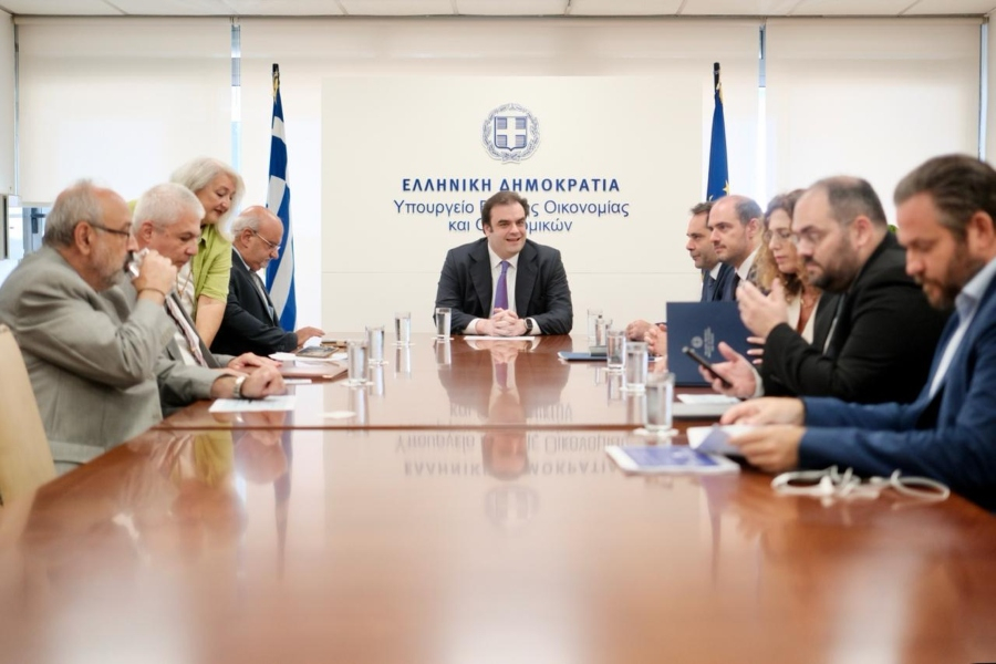 Πιερρακάκης: Μηδενικός φόρος για εισόδημα έως 20.000 ευρώ σε πολύτεκνους μισθωτούς και ελ. επαγγελματίες